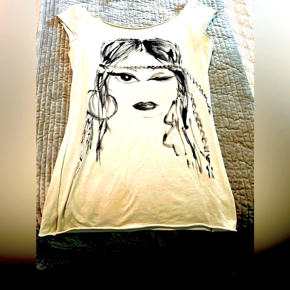 Rare , Bebe , the Art of the Tee